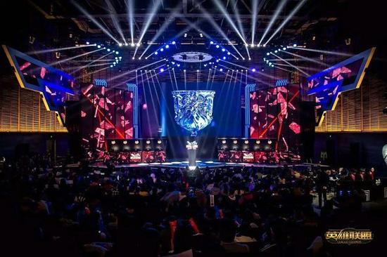 采用自然年 采用自然年